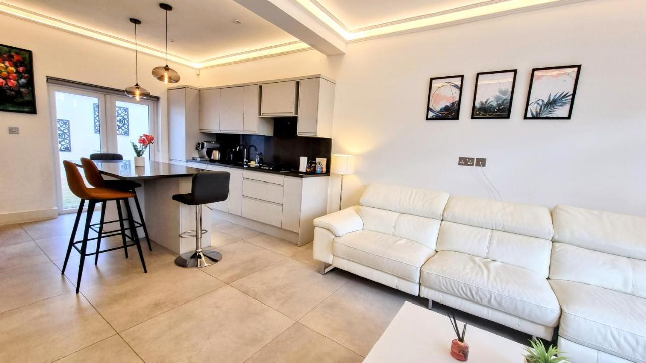 Surbiton Luxury Garden House 19 Villa Exterior photo